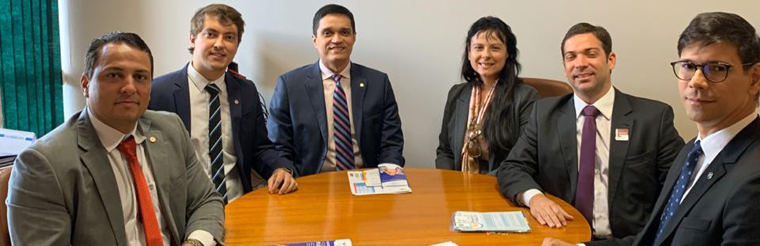 DIRETOR DA ANAUNI PARTICIPA DE REUNIÃO COM DEPUTADO DENIS BEZERRA