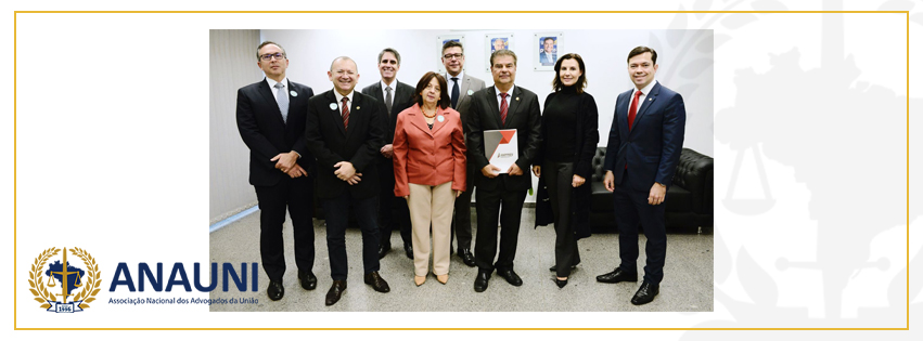 PRESIDENTE DA ANAUNI SE REÚNE COM SENADOR NELSINHO TRAD